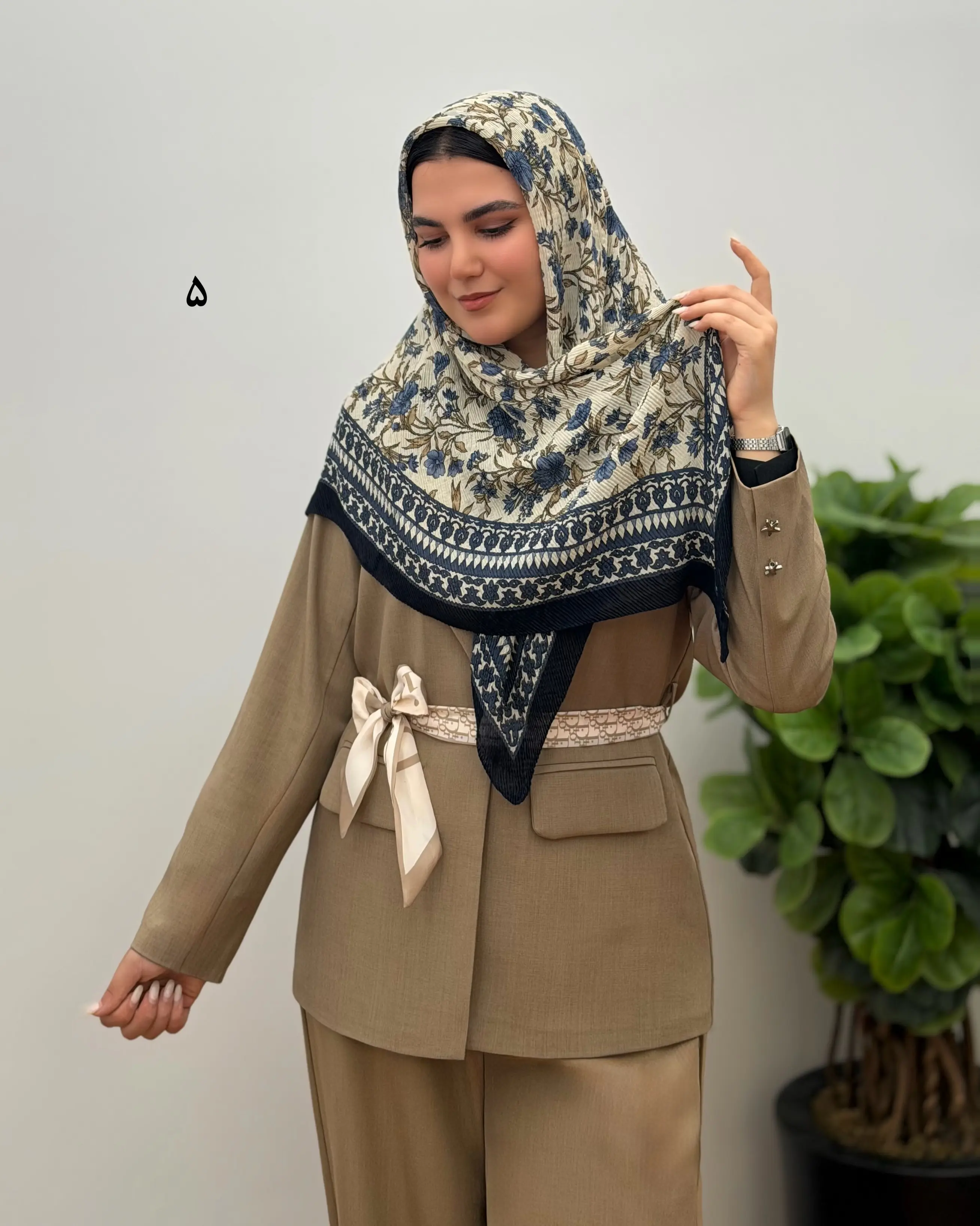 روسری پلیسه نخی مدل شانا
